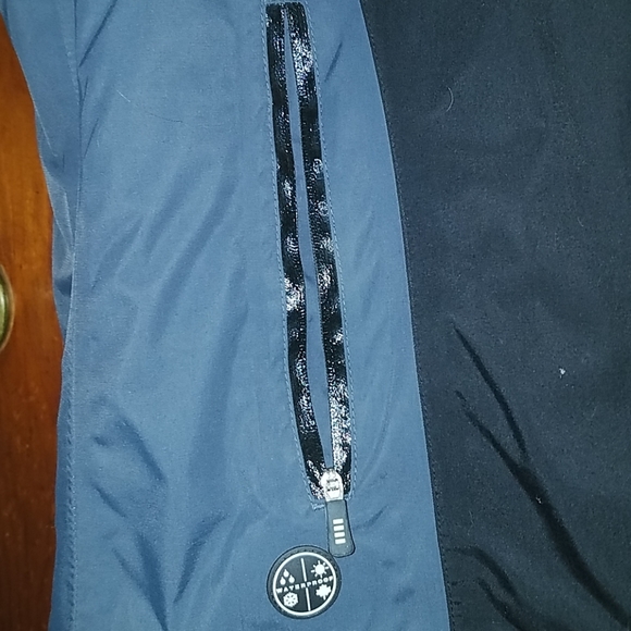 Land's End Waterproof Jacket - Picture 2 of 8